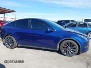 ✅ 2022 Tesla Model Y Performance • VIN: 7SAYGDEF5NF524131 • Lot: 43489139. Wystawiony na IAAI z przebiegiem 48 541 mil. Bezpłatny archiwum sprzedaży aukcyjnych z USA i szczegółowy raport historii pojazdu na DreamBid. Zdjęcie 14.