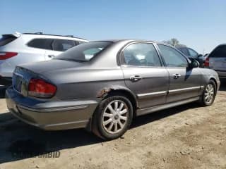 ✅ 2003 Hyundai Sonata GLS • VIN: KMHWF35H63A832574 • Lot: 52094854. Listed on Copart with 163,848 mi. Free auction sales archive from the USA and detailed vehicle history report at DreamBid. Image 3.