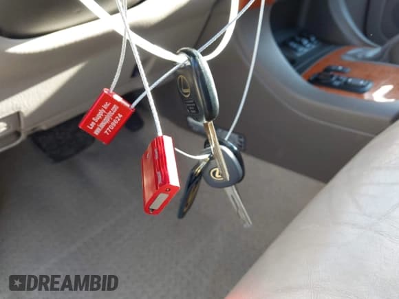 ✅ 2004 Lexus GX 470 • VIN: JTJBT20X340041301 • Lot: 43417852. Wystawiony na IAAI z przebiegiem 126 968 mil. Bezpłatny archiwum sprzedaży aukcyjnych z USA i szczegółowy raport historii pojazdu na DreamBid. Zdjęcie 11.