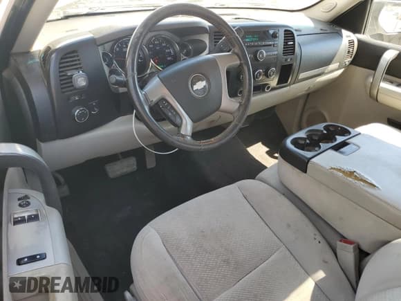 ✅ 2007 Chevrolet Silverado 2500HD 1LT • VIN: 1GCHC24K67E523960 • Лот: 68920995. Опубликован ранее на Copart с пробегом 259 706 миль. Бесплатный доступ к архиву аукционных продаж из США и подробный отчёт об истории автомобиля на DreamBid. Изображение 8.