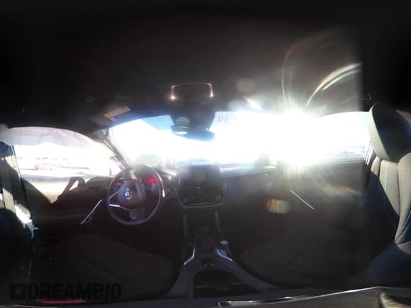 ✅ 2024 Toyota Corolla Cross Hybrid SE • VIN: 7MUFBABG6RV051636 • Lot: 43541349. Wystawiony na IAAI z przebiegiem 33 504 mil. Bezpłatny archiwum sprzedaży aukcyjnych z USA i szczegółowy raport historii pojazdu na DreamBid. Zdjęcie 19.