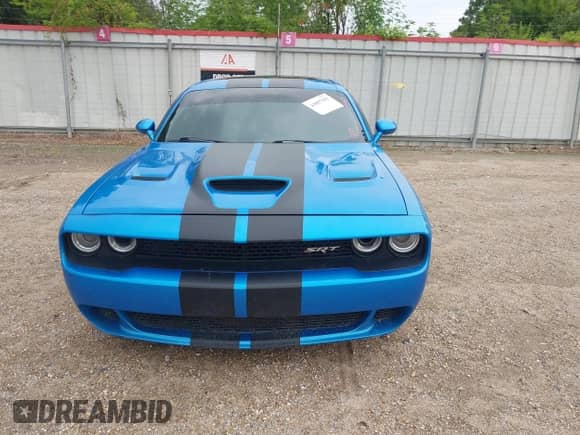 2016 Dodge Challenger SRT Hellcat z VIN 2C3CDZC90GH254687, wystawiony jako IAAI lot #43057103 z przebiegiem 54 293 mil mil oraz . Historia ofert i sprzedaży dostępna na DreamBid. Obrazek 12.