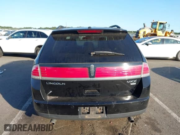 ✅ 2008 Lincoln MKX • VIN: 2LMDU88C98BJ19050 • Lot: 43144508. Wystawiony na IAAI z przebiegiem 142 850 mil. Bezpłatny archiwum sprzedaży aukcyjnych z USA i szczegółowy raport historii pojazdu na DreamBid. Zdjęcie 16.