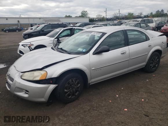 ✅ 2001 Dodge Stratus SE • VIN: 1B3EJ46U61N522786 • Lot: 55478205. Wystawiony na Copart z przebiegiem 88 051 mil. Bezpłatny archiwum sprzedaży aukcyjnych z USA i szczegółowy raport historii pojazdu na DreamBid. Zdjęcie 1.