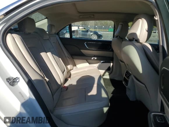 ✅ 2020 Lincoln Continental Standard • VIN: 1LN6L9VKXL5604772 • Lot: 44309085. Wystawiony na Copart z przebiegiem 90 010 mil. Bezpłatny archiwum sprzedaży aukcyjnych z USA i szczegółowy raport historii pojazdu na DreamBid. Zdjęcie 10.