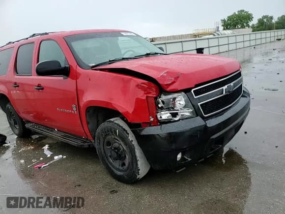 ✅ 2007 Chevrolet Suburban Commercial • VIN: 3GNGK26K17G299668 • Lot: 59481865. Wystawiony na Copart z przebiegiem 305 742 mil. Bezpłatny archiwum sprzedaży aukcyjnych z USA i szczegółowy raport historii pojazdu na DreamBid. Zdjęcie 14.