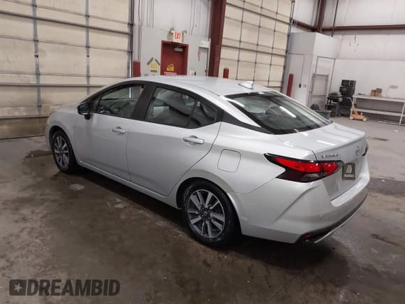 ✅ 2021 Nissan Versa SV • VIN: 3N1CN8EV5ML821740 • Lot: 42174019. Listed on IAAI with 70,688 mi. Free auction sales archive from the USA and detailed vehicle history report at DreamBid. Image 3.