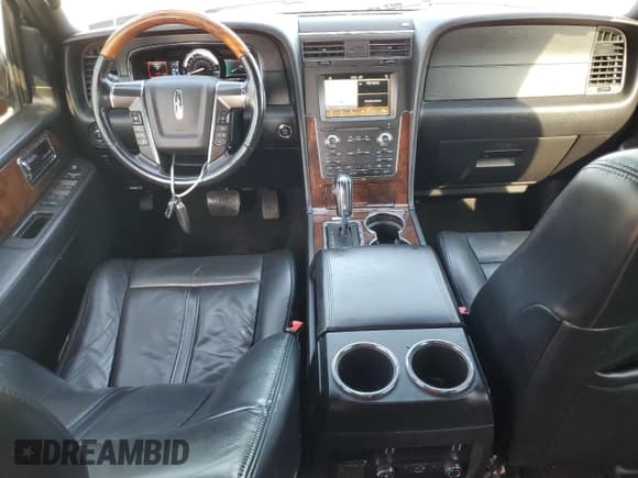 ✅ 2016 Lincoln Navigator Select • VIN: 5LMJJ3JT0GEL01207 • Lot: 68929645. Wystawiony na Copart z przebiegiem 136 723 mil. Bezpłatny archiwum sprzedaży aukcyjnych z USA i szczegółowy raport historii pojazdu na DreamBid. Zdjęcie 8.