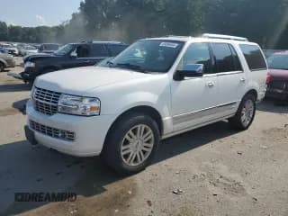 ✅ 2014 Lincoln Navigator • VIN: 5LMJJ2J57EEL02279 • Лот: 69095404. Опубликован ранее на Copart с пробегом 136 258 миль. Бесплатный доступ к архиву аукционных продаж из США и подробный отчёт об истории автомобиля на DreamBid. Изображение 1.