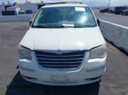 ✅ 2010 Chrysler Town & Country Limited • VIN: 2A4RR7DX1AR357668 • Lot: 42173545. Wystawiony na IAAI z przebiegiem 114 486 mil. Bezpłatny archiwum sprzedaży aukcyjnych z USA i szczegółowy raport historii pojazdu na DreamBid. Zdjęcie 6.
