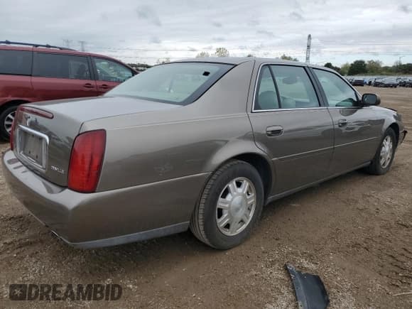 ✅ 2003 Cadillac DeVille • VIN: 1G6KD54Y93U178547 • Lot: 85671915. Wystawiony na Copart z przebiegiem 46 534 mil. Bezpłatny archiwum sprzedaży aukcyjnych z USA i szczegółowy raport historii pojazdu na DreamBid. Zdjęcie 3.