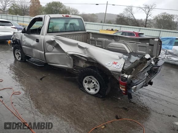 ✅ 2002 Chevrolet Silverado 2500HD • VIN: 1GCHK24GX2E231221 • Lot: 77471974. Listed on Copart with 203,163 mi. Free auction sales archive from the USA and detailed vehicle history report at DreamBid. Image 2.