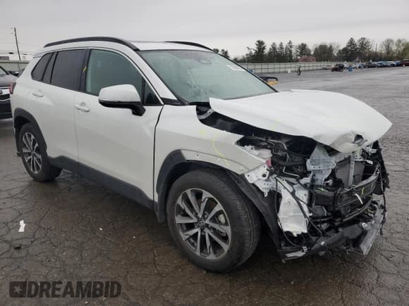 ✅ 2024 Toyota Corolla Cross XLE • VIN: 7MUDAABG2RV092744 • Lot: 52008035. Listed on Copart with 6,263 mi. Free auction sales archive from the USA and detailed vehicle history report at DreamBid. Image 4.