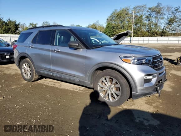✅ 2021 Ford Explorer XLT • VIN: 1FMSK8DH0MGA01126 • Lot: 86541925. Wystawiony na Copart z przebiegiem 441 826 mil. Bezpłatny archiwum sprzedaży aukcyjnych z USA i szczegółowy raport historii pojazdu na DreamBid. Zdjęcie 4.