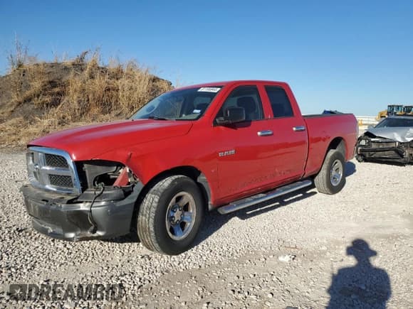 ✅ 2010 Dodge 1500 ST • VIN: 1D7RB1GP0AS126445 • Lot: 81195944. Wystawiony na Copart z przebiegiem 119 094 mil. Bezpłatny archiwum sprzedaży aukcyjnych z USA i szczegółowy raport historii pojazdu na DreamBid. Zdjęcie 1.