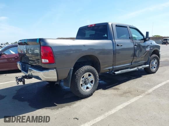 ✅ 2015 Ram 2500 Tradesman • VIN: 3C6TR5CT5FG528294 • Lot: 42374966. Listed on IAAI with Not provided. Free auction sales archive from the USA and detailed vehicle history report at DreamBid. Image 4.