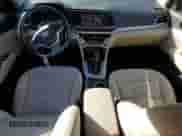 2018 Hyundai Elantra Value Edition z VIN KMHD84LF8JU491974, wystawiony jako Copart lot #82008735 z przebiegiem 122 311 mil mil oraz Szkoda całkowita • Salvage title. Historia ofert i sprzedaży dostępna na DreamBid. Obrazek 8.