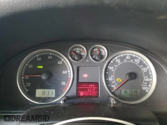 ✅ 2002 Volkswagen Passat GLS • VIN: WVWPD63BX2P180214 • Lot: 80290485. Listed on Copart with 161,536 mi. Free auction sales archive from the USA and detailed vehicle history report at DreamBid. Image 9.