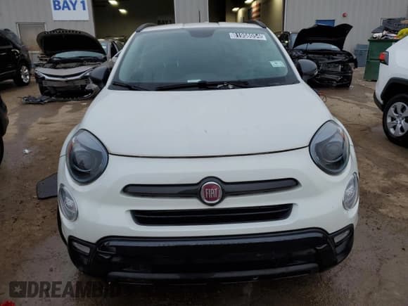 ✅ 2018 FIAT 500X Urbana Edition • VIN: ZFBCFYCB4JP694212 • Lot: 81958054. Wystawiony na Copart z przebiegiem 85 873 mil. Bezpłatny archiwum sprzedaży aukcyjnych z USA i szczegółowy raport historii pojazdu na DreamBid. Zdjęcie 5.