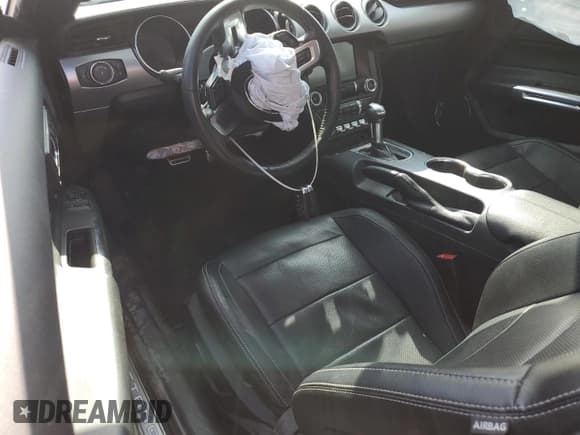 ✅ 2021 Ford Mustang GT • VIN: 1FA6P8CF4M5138322 • Lot: 80683095. Listed on Copart with 32,063 mi. Free auction sales archive from the USA and detailed vehicle history report at DreamBid. Image 8.