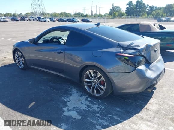 ✅ 2015 Hyundai Genesis Coupe Ultimate • VIN: KMHHU6KJ7FU125042 • Lot: 43406052. Wystawiony na IAAI z przebiegiem 115 252 mil. Bezpłatny archiwum sprzedaży aukcyjnych z USA i szczegółowy raport historii pojazdu na DreamBid. Zdjęcie 3.