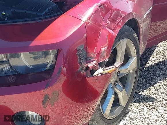 ✅ 2011 Chevrolet Camaro 2LT • VIN: 2G1FC1ED2B9157050 • Lot: 41860524. Listed on IAAI with 137,053 mi. Free auction sales archive from the USA and detailed vehicle history report at DreamBid. Image 17.