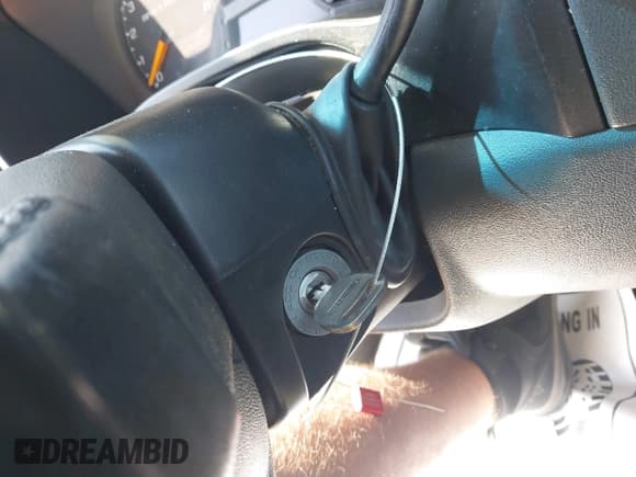 ✅ 2005 Chevrolet Colorado 1SE LS Z71 • VIN: 1GCDS136158289870 • Lot: 43173533. Listed on IAAI with 231,880 mi. Free auction sales archive from the USA and detailed vehicle history report at DreamBid. Image 11.