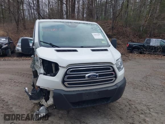 ✅ 2019 Ford Transit • VIN: 1FTYR1ZMXKKB21503 • Лот: 41854207. Опубликован ранее на IAAI с пробегом 124 415 миль. Бесплатный доступ к архиву аукционных продаж из США и подробный отчёт об истории автомобиля на DreamBid. Изображение 12.