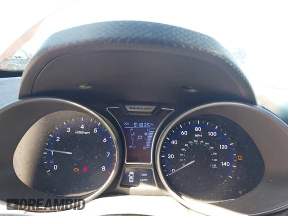 ✅ 2013 Hyundai Veloster Turbo • VIN: KMHTC6AE8DU103078 • Lot: 41748180. Wystawiony na IAAI z przebiegiem 91 835 mil. Bezpłatny archiwum sprzedaży aukcyjnych z USA i szczegółowy raport historii pojazdu na DreamBid. Zdjęcie 7.