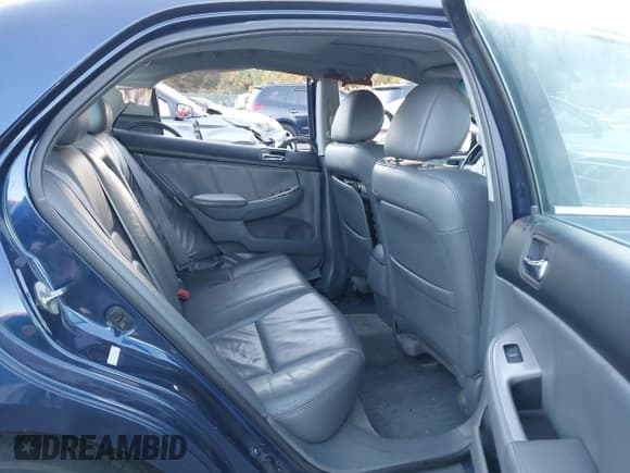 ✅ 2005 Honda Accord EX-L • VIN: 1HGCM66805A060350 • Лот: 43624901. Опубликован ранее на IAAI с пробегом 247 361 миль. Бесплатный доступ к архиву аукционных продаж из США и подробный отчёт об истории автомобиля на DreamBid. Изображение 8.