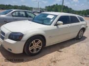✅ 2005 Dodge Magnum RT • VIN: 2D8GV58235H682377 • Lot: 42572363. Listed on IAAI with 186,682 mi. Free auction sales archive from the USA and detailed vehicle history report at DreamBid. Image 2.