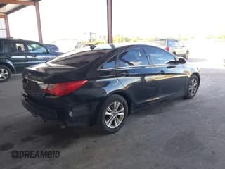 ✅ 2013 Hyundai Sonata GLS • VIN: 5NPEB4AC5DH757811 • Lot: 43591863. Listed on IAAI with 188,721 mi. Free auction sales archive from the USA and detailed vehicle history report at DreamBid. Image 4.