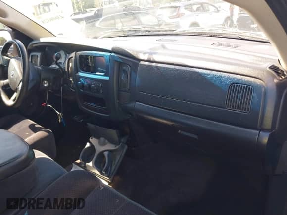 2005 Dodge 1500 SLT с VIN 1D7HA18N15S156717, выставлен на аукционе IAAI как лот 43606828 с пробегом 232 918 миль миль и . История ставок и продаж доступна на DreamBid. Изображение 5.