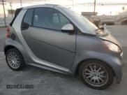 ✅ 2013 Smart fortwo Passion • VIN: WMEEK3BA4DK644622 • Lot: 84966644. Wystawiony na Copart z przebiegiem 78 657 mil. Bezpłatny archiwum sprzedaży aukcyjnych z USA i szczegółowy raport historii pojazdu na DreamBid. Zdjęcie 4.