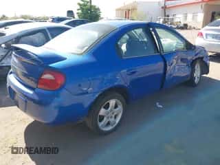 2005 Dodge Neon SXT z VIN 1B3ES56CX5D199994, wystawiony jako IAAI lot #42126716 z przebiegiem 187 579 mil mil oraz . Historia ofert i sprzedaży dostępna na DreamBid. Obrazek 4.