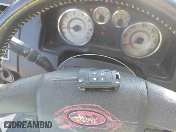 ✅ 2014 Buick Regal Premium I • VIN: 2G4GN5EX5E9266948 • Lot: 40739406. Listed on IAAI with 107,488 mi. Free auction sales archive from the USA and detailed vehicle history report at DreamBid. Image 11.