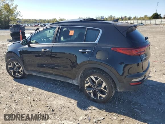 ✅ 2020 Kia Sportage EX • VIN: KNDPNCACXL7777551 • Lot: 82548065. Wystawiony na Copart z przebiegiem 65 890 mil. Bezpłatny archiwum sprzedaży aukcyjnych z USA i szczegółowy raport historii pojazdu na DreamBid. Zdjęcie 2.