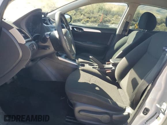 ✅ 2017 Nissan Sentra S • VIN: 3N1AB7AP2HY407518 • Lot: 85944215. Wystawiony na Copart z przebiegiem Nie podano. Bezpłatny archiwum sprzedaży aukcyjnych z USA i szczegółowy raport historii pojazdu na DreamBid. Zdjęcie 7.