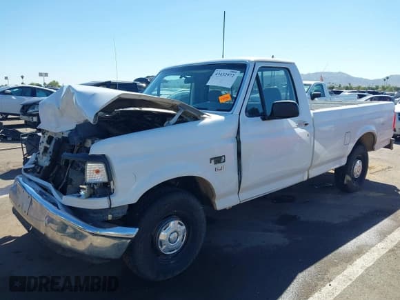 ✅ 1995 Ford F-150 • VIN: 1FTEF15H4SLB43379 • Lot: 43432972. Wystawiony na IAAI z przebiegiem 317 169 mil. Bezpłatny archiwum sprzedaży aukcyjnych z USA i szczegółowy raport historii pojazdu na DreamBid. Zdjęcie 18.