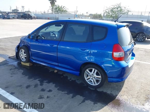 ✅ 2007 Honda Fit Sport • VIN: JHMGD38627S053809 • Lot: 43608589. Listed on IAAI with 129,513 mi. Free auction sales archive from the USA and detailed vehicle history report at DreamBid. Image 3.