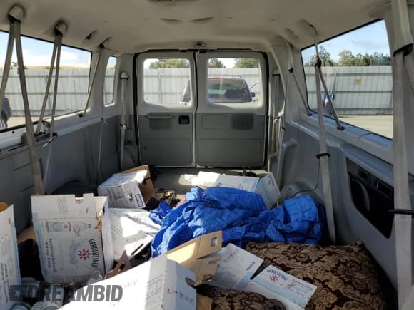 ✅ 2008 Ford Econoline Passenger XL • VIN: 1FBSS31L88DB06640 • Лот: 65652415. Опубликован ранее на Copart с пробегом 176 582 миль. Бесплатный доступ к архиву аукционных продаж из США и подробный отчёт об истории автомобиля на DreamBid. Изображение 10.