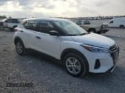 ✅ 2022 Nissan Kicks S • VIN: 3N1CP5BV0NL484019 • Lot: 71985175. Wystawiony na Copart z przebiegiem 23 394 mil. Bezpłatny archiwum sprzedaży aukcyjnych z USA i szczegółowy raport historii pojazdu na DreamBid. Zdjęcie 4.