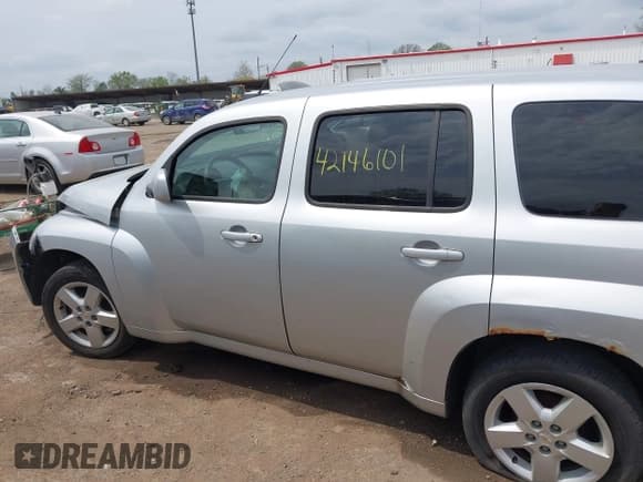 ✅ 2010 Chevrolet HHR 1LT • VIN: 3GNBABDB3AS622736 • Lot: 42146101. Listed on IAAI with Not provided. Free auction sales archive from the USA and detailed vehicle history report at DreamBid. Image 14.