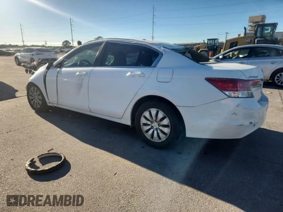 ✅ 2011 Honda Accord LX • VIN: 1HGCP2F38BA061195 • Лот: 92284705. Опубликован ранее на Copart с пробегом 147 664 миль. Бесплатный доступ к архиву аукционных продаж из США и подробный отчёт об истории автомобиля на DreamBid. Изображение 2.
