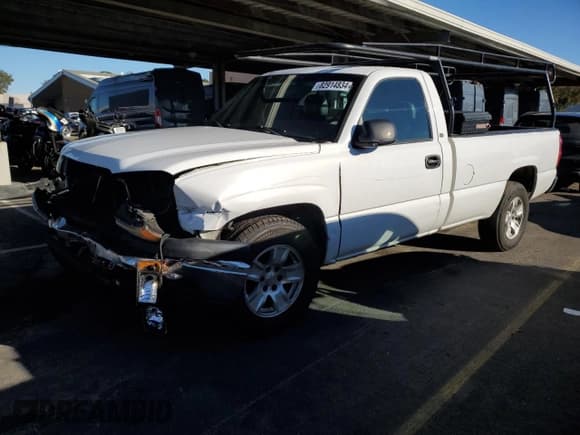 ✅ 2005 Chevrolet Silverado 1500 Work Truck • VIN: 1GCEC14Z65Z254794 • Лот: 82914834. Опубликован ранее на Copart с пробегом 235 969 миль. Бесплатный доступ к архиву аукционных продаж из США и подробный отчёт об истории автомобиля на DreamBid. Изображение 1.