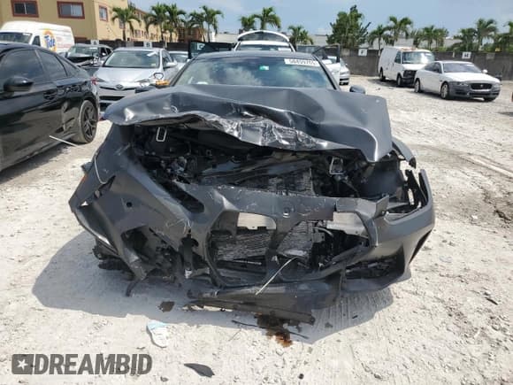 ✅ 2025 BMW M4 Competition xDrive • VIN: WBS33HK04SCS94755 • Lot: 58459765. Wystawiony na Copart z przebiegiem 7 764 mil. Bezpłatny archiwum sprzedaży aukcyjnych z USA i szczegółowy raport historii pojazdu na DreamBid. Zdjęcie 5.