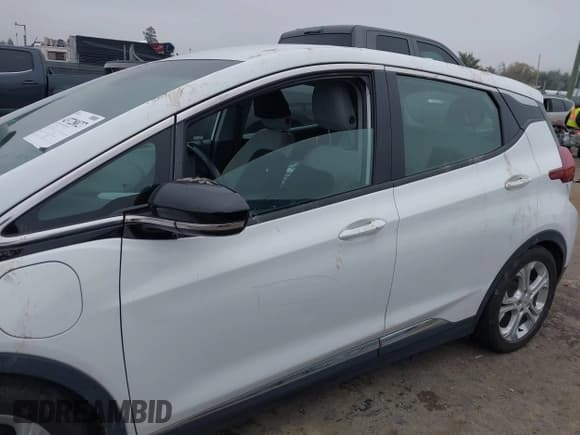 ✅ 2020 Chevrolet Bolt EV LT • VIN: 1G1FY6S04L4145342 • Lot: 43728027. Wystawiony na IAAI z przebiegiem 205 974 mil. Bezpłatny archiwum sprzedaży aukcyjnych z USA i szczegółowy raport historii pojazdu na DreamBid. Zdjęcie 14.