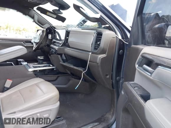 ✅ 2023 Chevrolet Silverado 1500 LTZ • VIN: 1GCUDGED4PZ114390 • Лот: 43255270. Опубликован ранее на IAAI с пробегом 81 581 миль. Бесплатный доступ к архиву аукционных продаж из США и подробный отчёт об истории автомобиля на DreamBid. Изображение 5.