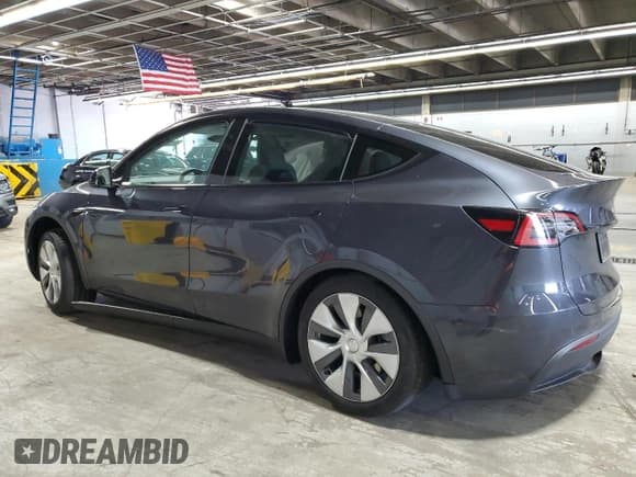 ✅ 2024 Tesla Model Y Long Range • VIN: 7SAYGDEE0RA287929 • Lot: 71931285. Wystawiony na Copart z przebiegiem 10 770 mil. Bezpłatny archiwum sprzedaży aukcyjnych z USA i szczegółowy raport historii pojazdu na DreamBid. Zdjęcie 2.