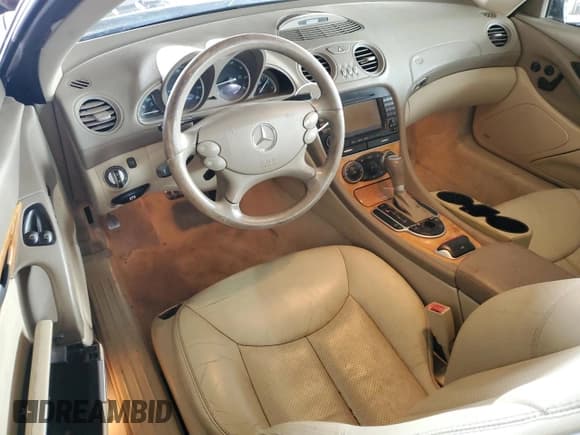 ✅ 2005 Mercedes-Benz SL 500 • VIN: WDBSK75F55F102695 • Lot: 70047815. Listed on Copart with 194,655 mi. Free auction sales archive from the USA and detailed vehicle history report at DreamBid. Image 8.